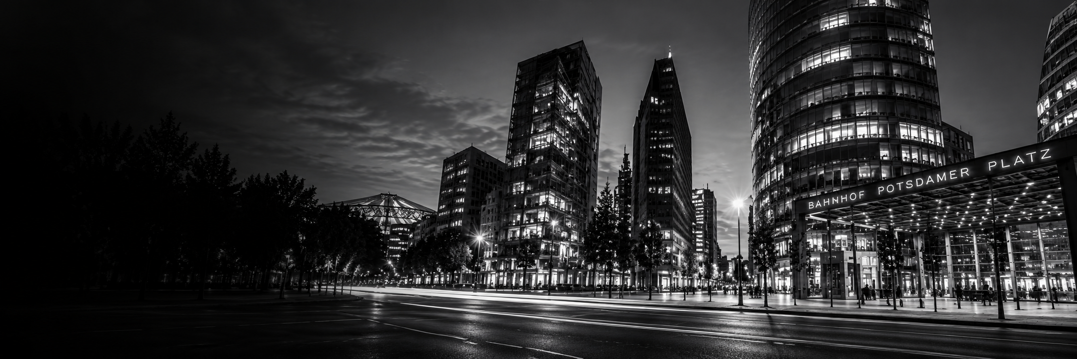 Berlin Potsdamer Platz at night